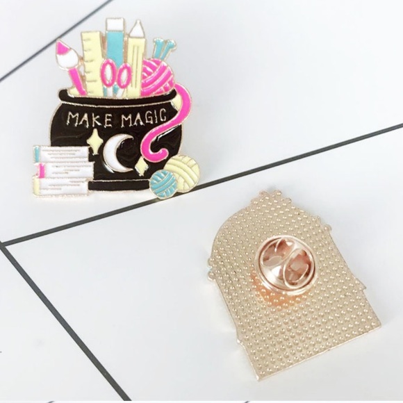 🎁 Bundle 3 for $30 🎁 NEW Make Magic Craft Maker Large Enamel Pin Brooch - Picture 3 of 4